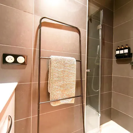 La Mauviere - 75m2 - 4pers - Parking - Wifi 아파트 *
